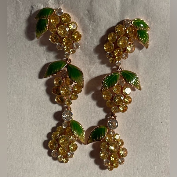 Bomb Party Market Fresh Grapes Dangle Earrings - Picture 2 of 11